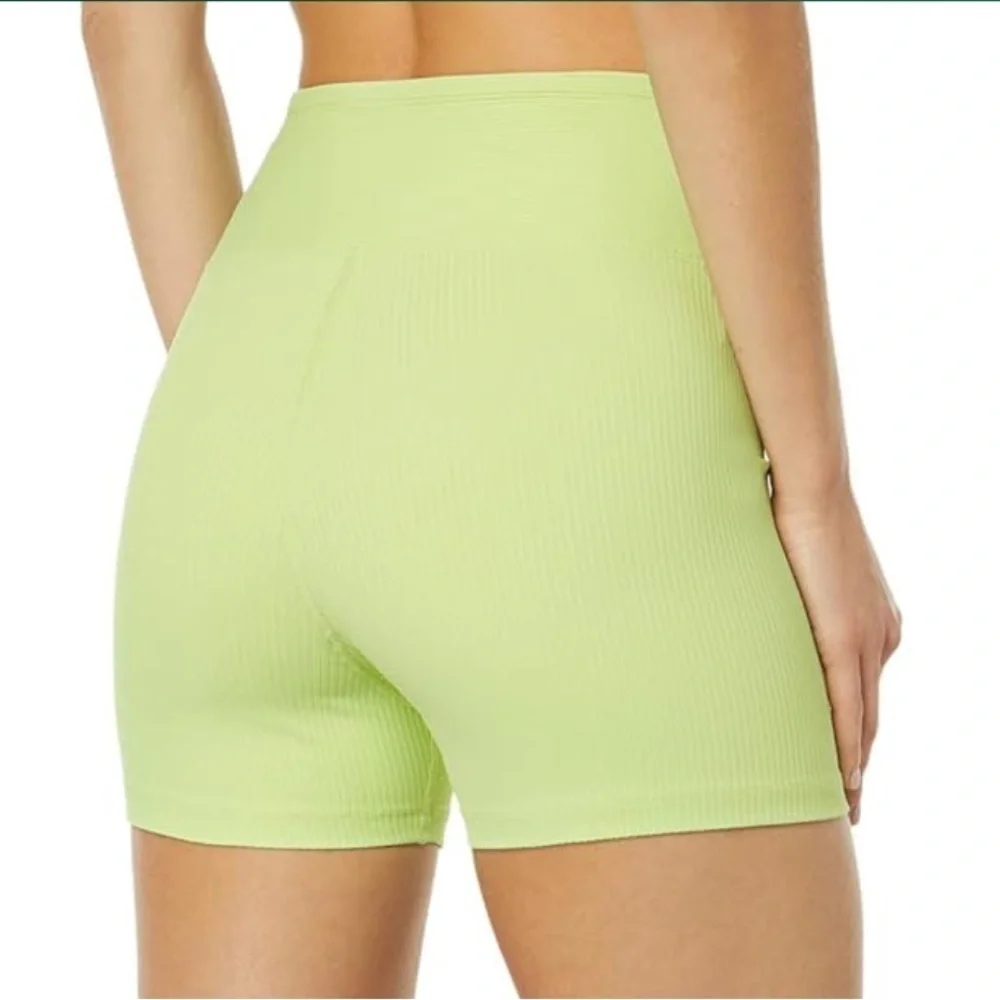 Year of Ours Women's High-Waist Biker Volley Shorts Pistachio Green Size M